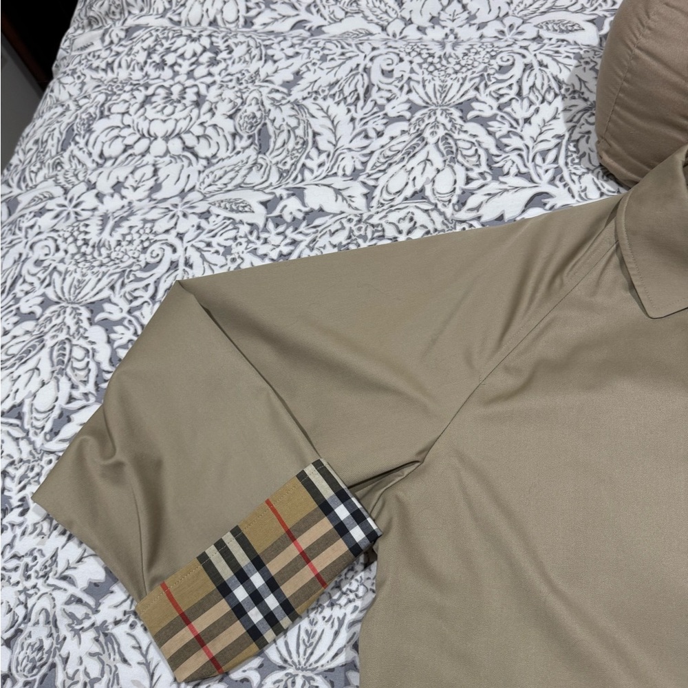 Burberry Beige taupe belted trench coat / raincoat - Picture 13 of 13